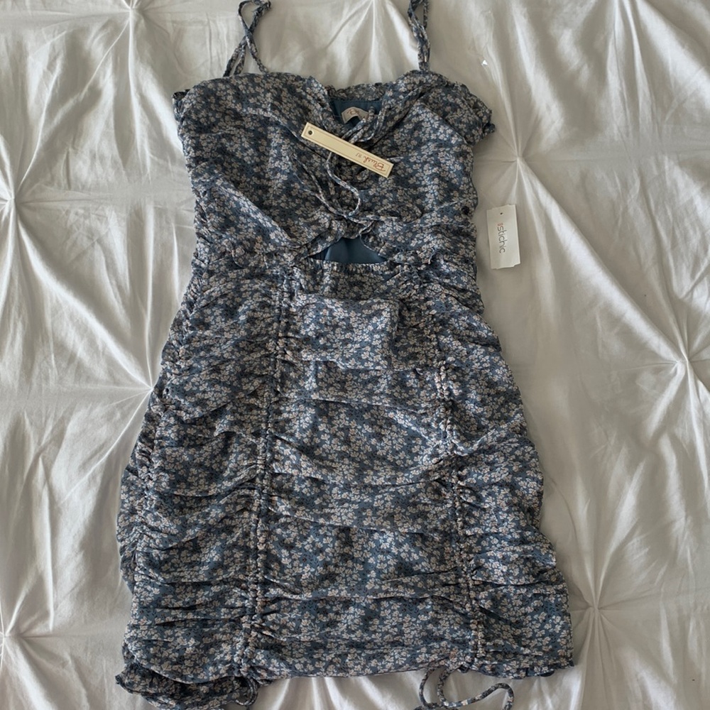 NWT blue floral body con dress